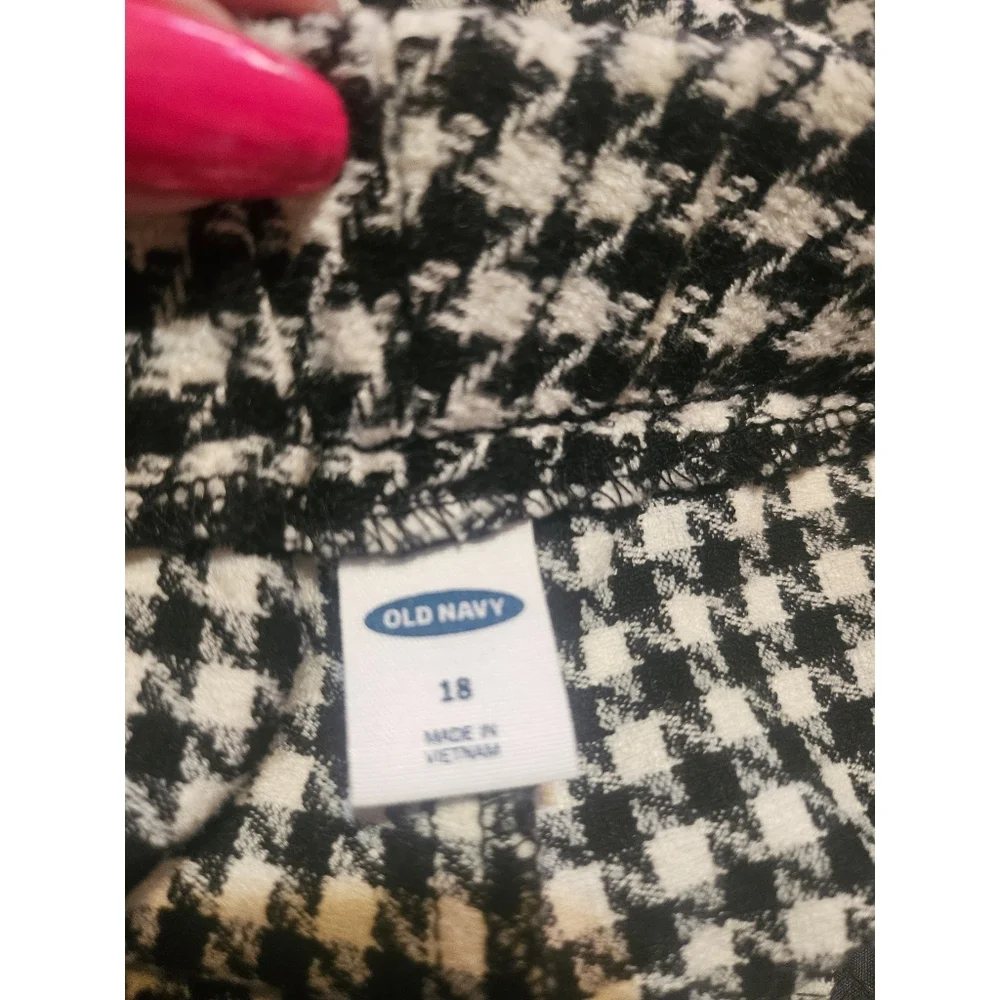 Old Navy Pull On Black/ White Houndstooth Pants - Picture 6 of 10